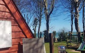 Escape To A Clifftop Chalet With Pool And Tennis Onsite - 1A Kingsdown Holiday Park