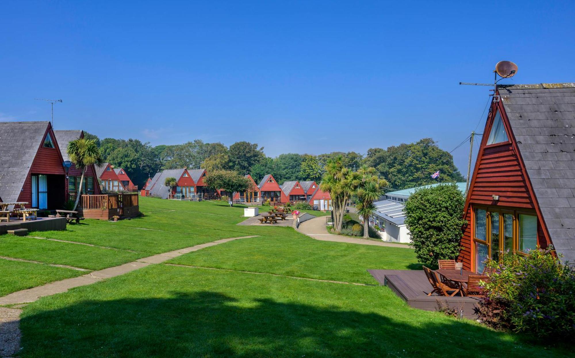 Escape To A Clifftop Chalet With Pool And Tennis Onsite - 1A Kingsdown Holiday Park Exterior foto