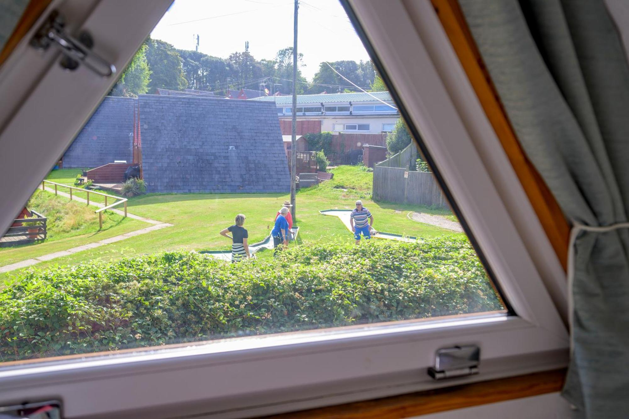 Escape To A Clifftop Chalet With Pool And Tennis Onsite - 1A Kingsdown Holiday Park Exterior foto